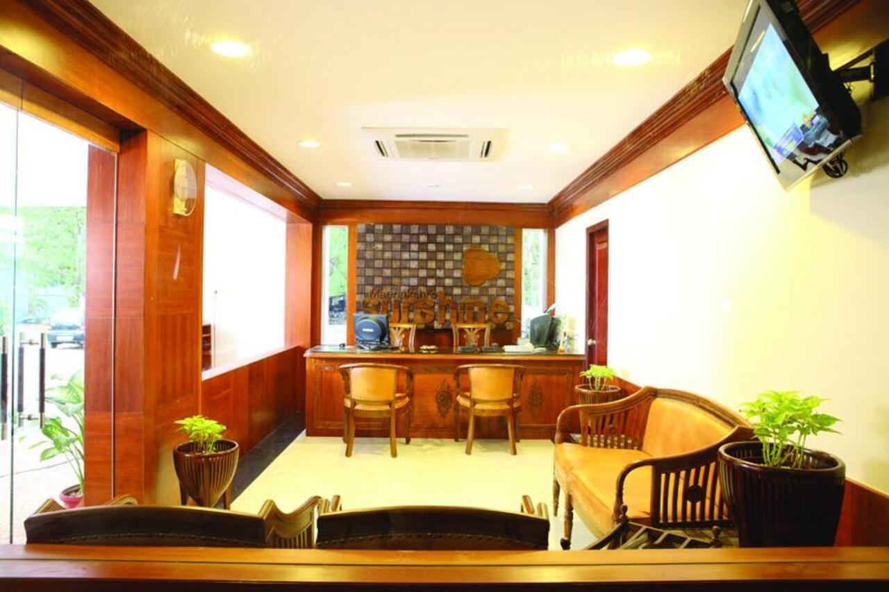 Meenakshi'S Sunshine Hotel Madurai Bagian luar foto