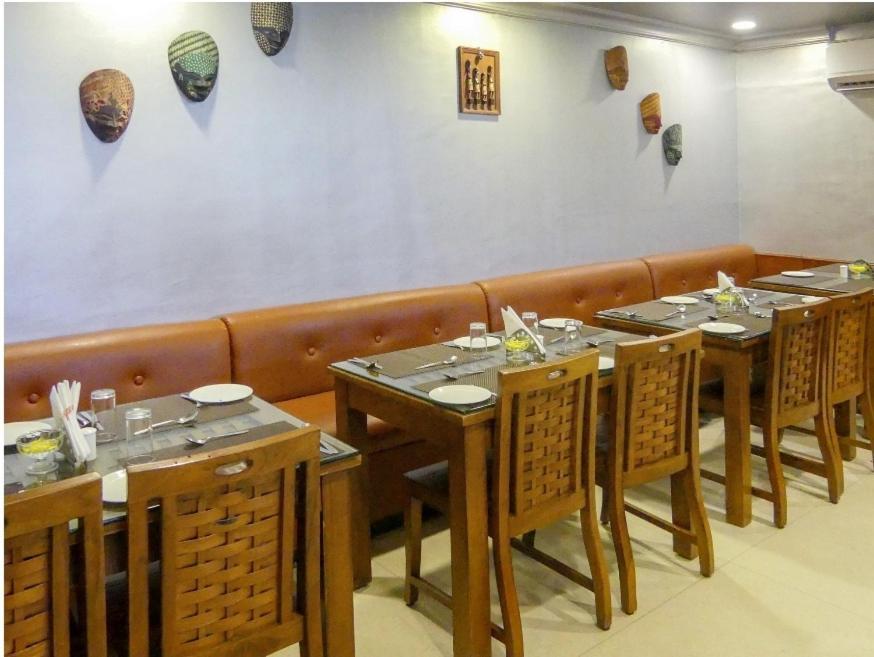 Meenakshi'S Sunshine Hotel Madurai Bagian luar foto