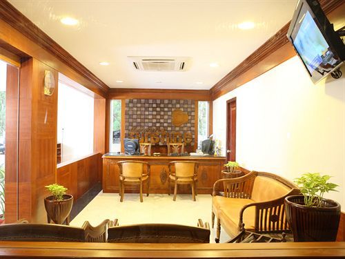 Meenakshi'S Sunshine Hotel Madurai Bagian luar foto