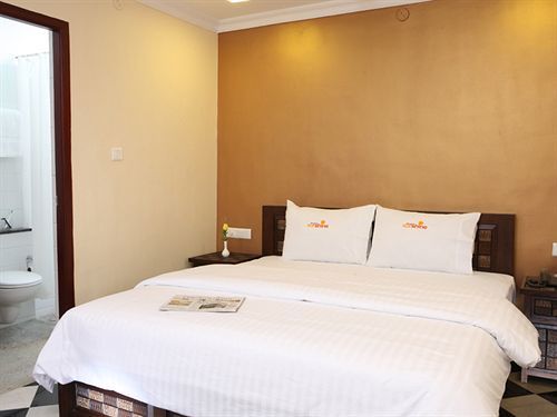 Meenakshi'S Sunshine Hotel Madurai Bagian luar foto